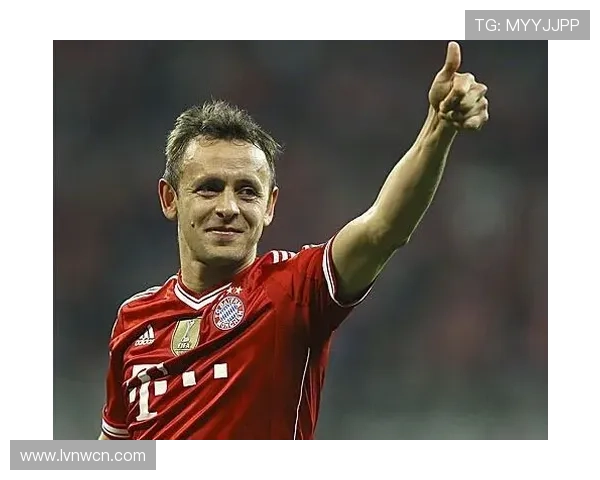 拉菲尼亚：边路突破与推进的稳定输出解析