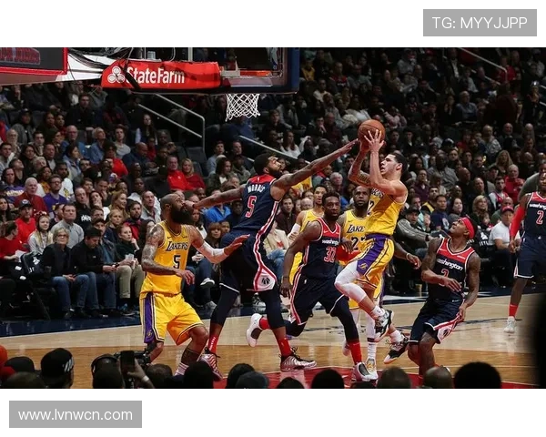 佩顿·普里查德无球跑动创造投篮机会提升关键时刻得分效率